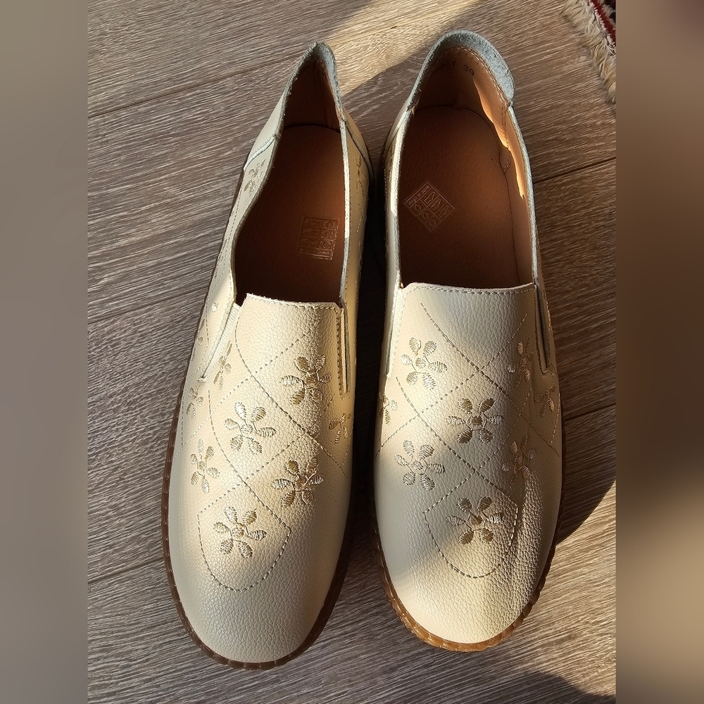New Floral Cream Slip Ons